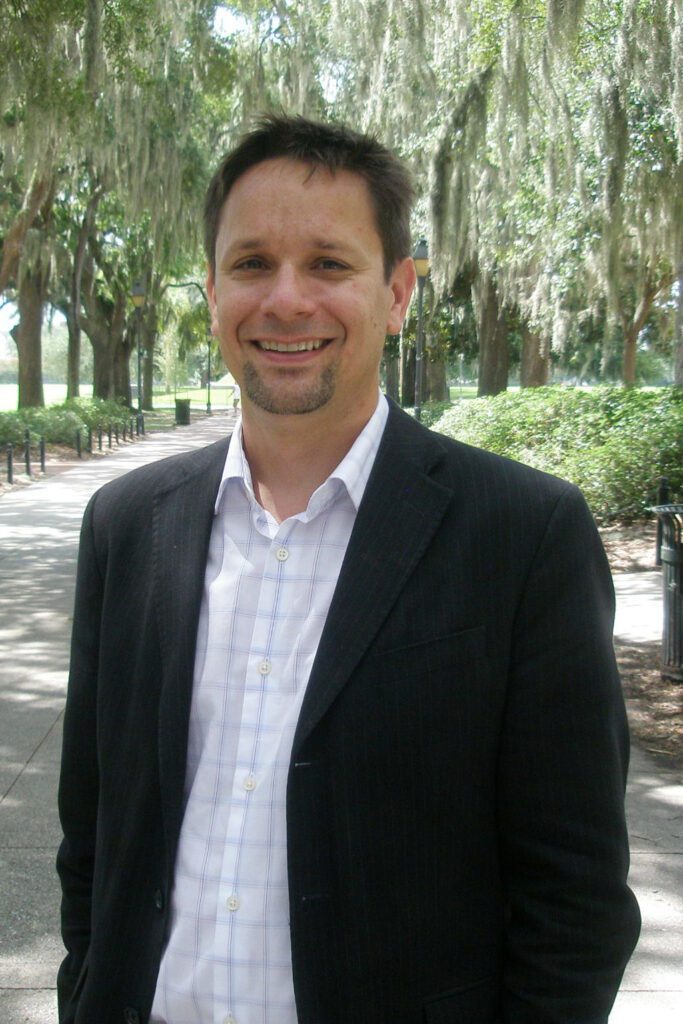 author Kevin Klinkenberg