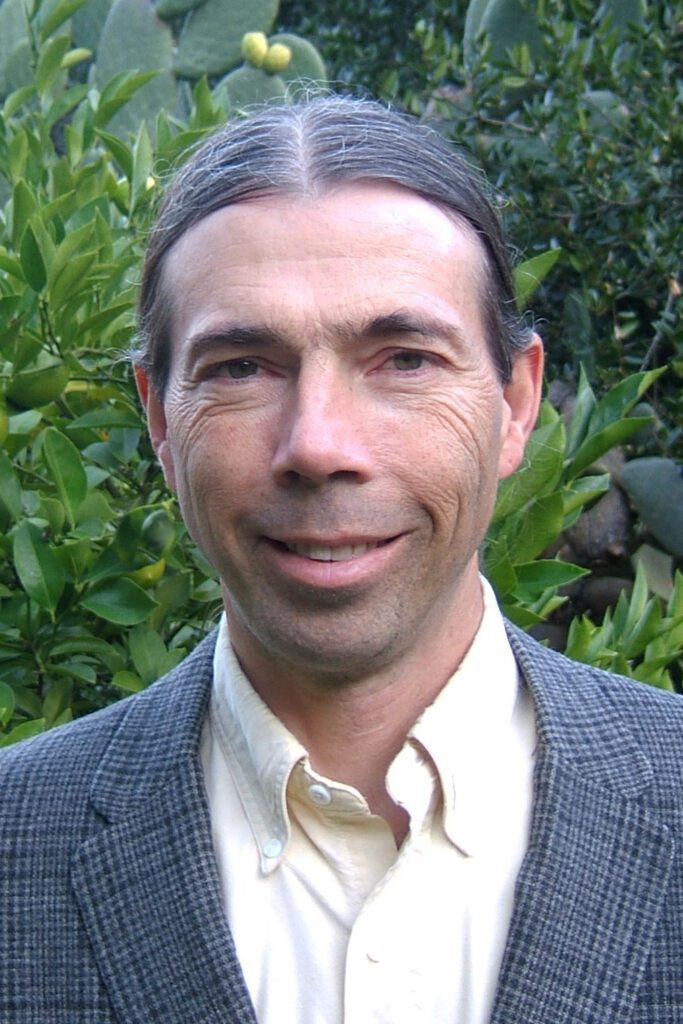 author Tim Hartnett